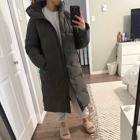 Uniqlo seamless down long parka - Picture 9 of 11